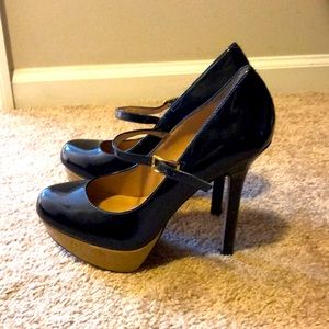 Steve Madden Mary Jane Heels size 9